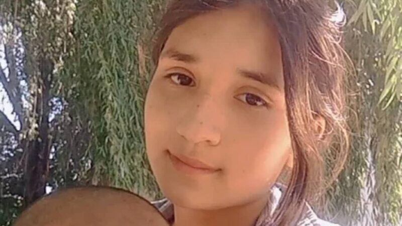 Чүйдө 17 жаштагы Карина бир айдан бери дайынсыз болуп жатат