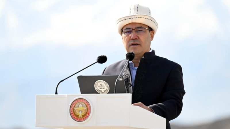 Президент Кочкордо Ормон хандын 230 жылдыгына карата эстелигин ачты