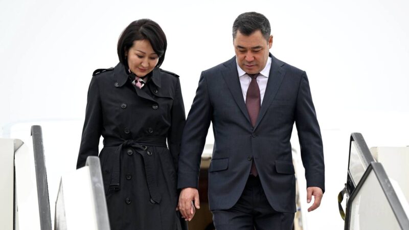 Садыр Жапаров расмий сапар менен Токиого барды