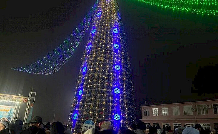 Баткен шаарында жаңы жылдык балатынын оту жанды