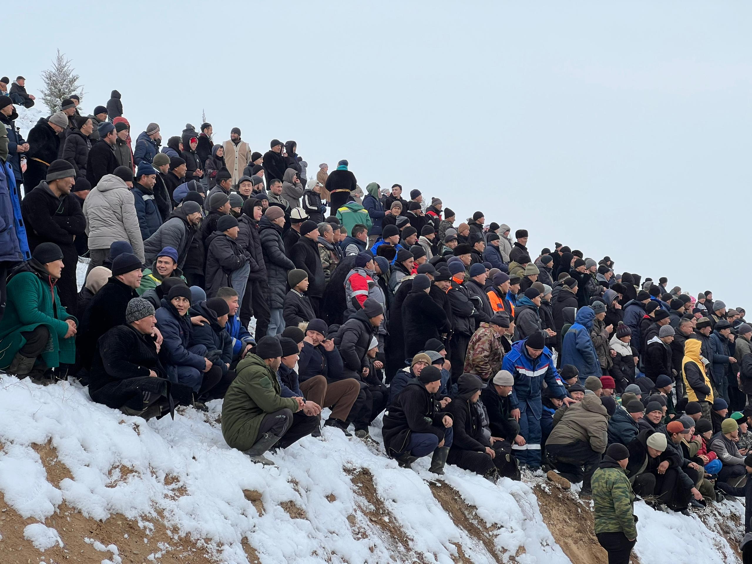Молдо Нияздын 200 жылдыгына арналган ат оюндарынан фоторепортаж
