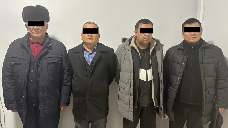 Баткенде жер саткан бир катар кызмат адамдары кармалды