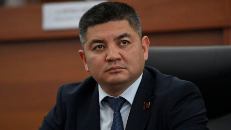 Эмил Жамгырчиев: Башка ушундай иш түшүп калса карайлап калат экенсиң