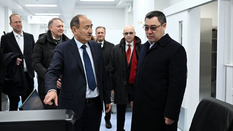 Президент Эне жана баланы коргоо улуттук борборундагы перинаталдык борборду ачты