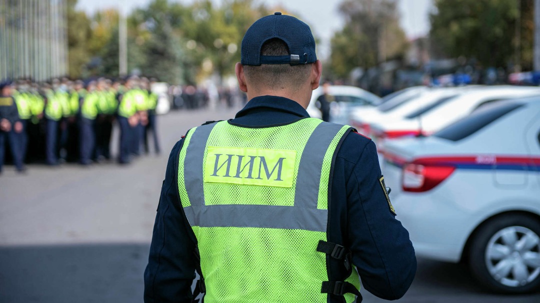 Айт намазда 2,5 миңден ашык милиционер тартипти карайт