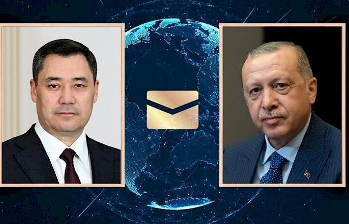 Садыр Жапаров Түркиянын президенти Режеп Тайып Эрдоганга көңүл айтты