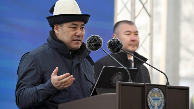 Садыр Жапаров Мамлекеттик ипотекалык компания курган «Мурас» турак жай комплексин ачты