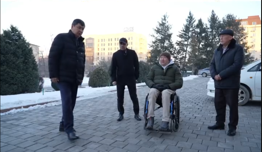 Мэрия майыптыгы бар жарандар үчүн жеткиликтүү шарт түзүүдө