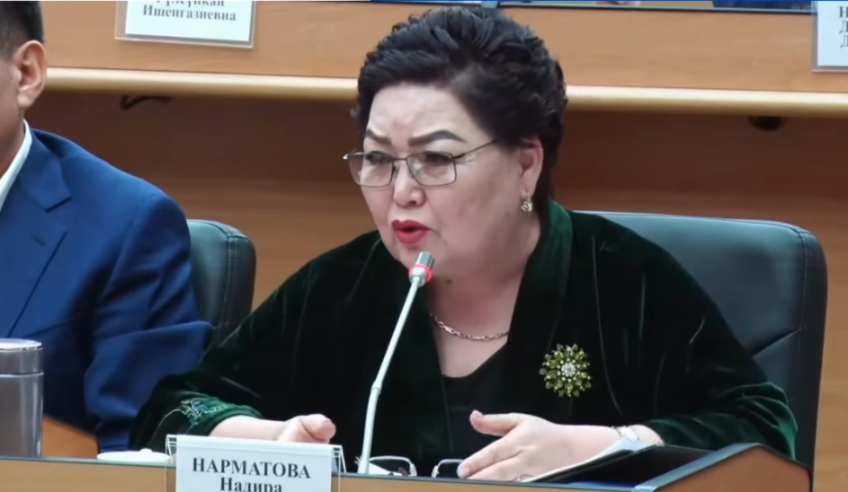 Депутат: Аскерге барбаган балдарга кыздар турмушка чыкпай эле коюш керек