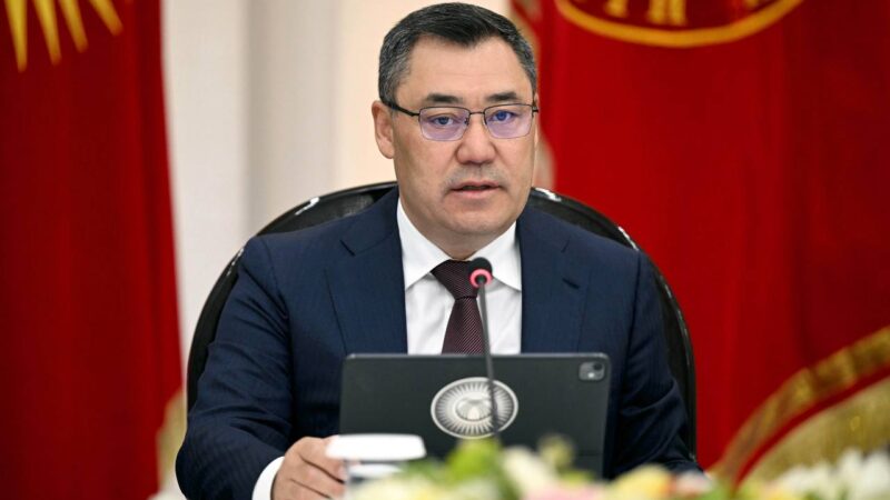 Президент ЖККУга мүчө-мамлекеттердин Коопсуздук кеңештеринин катчыларын кабыл алды