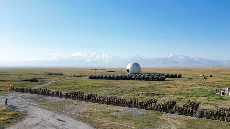 Сары-Ташта куралдуу күчтөрдүн талаа жыйыны өтүүдө