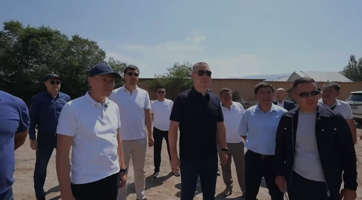 Нарында балдардын заманбап көңүл ачуучу борборунун курулушу башталды