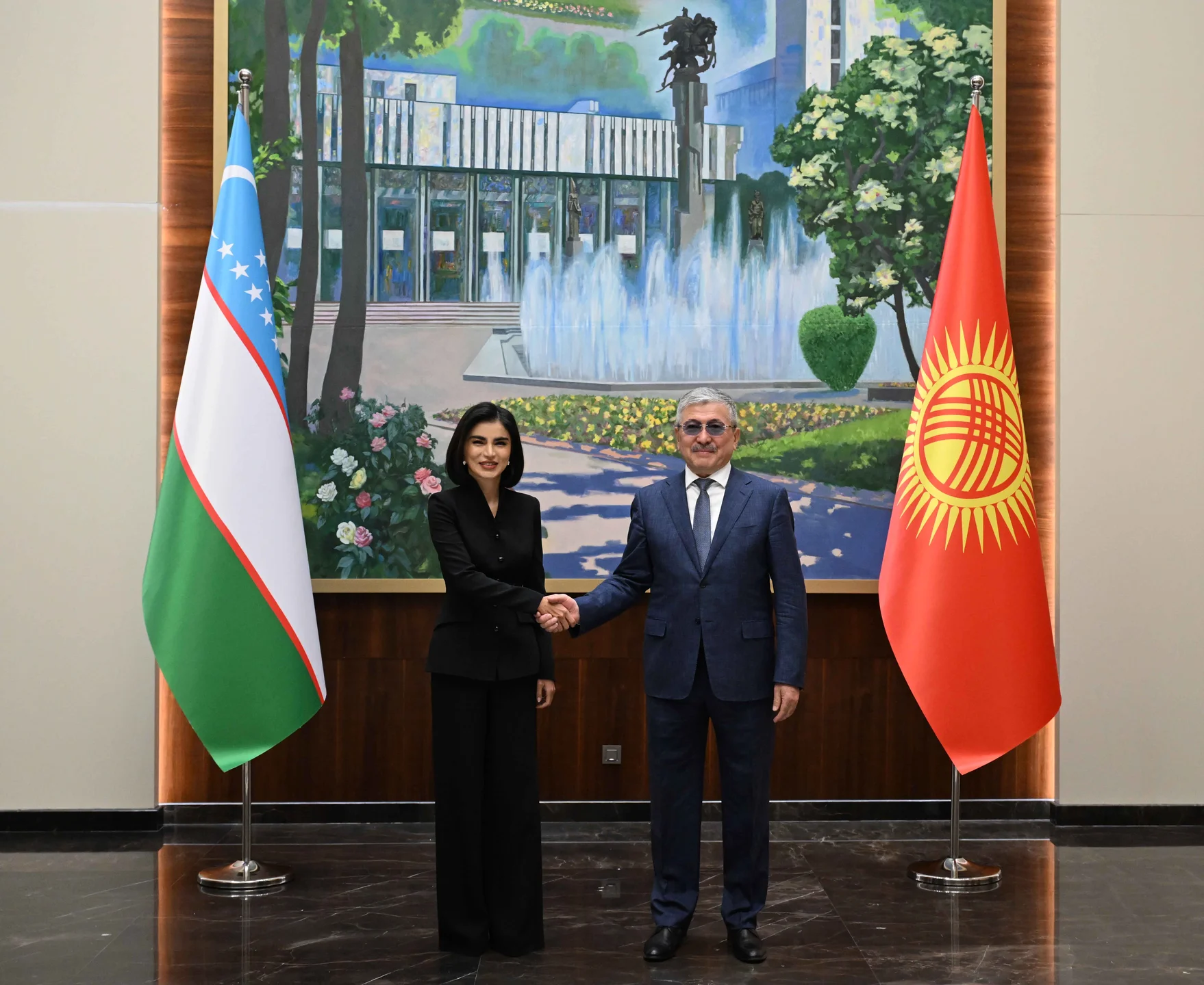 Адылбек Касымалиев Саида Мирзиёева менен жолукту