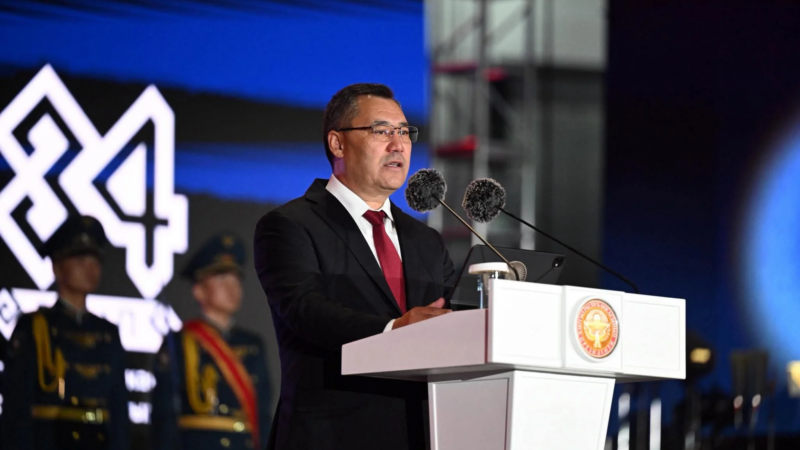 Садыр Жапаров: Жаңы Кыргызстанды курууга көңүл коюшубуз керек