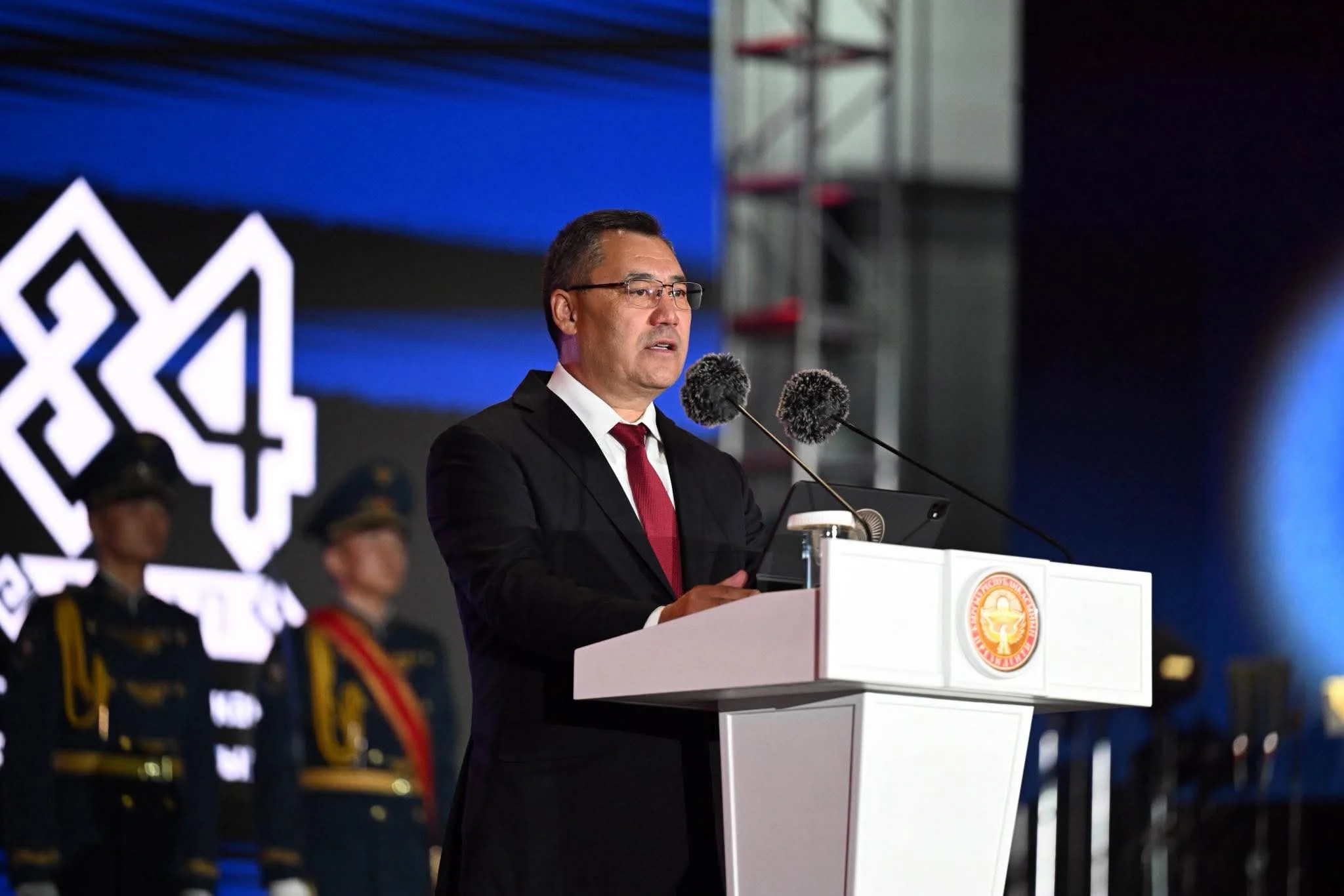 Садыр Жапаров: Жаңы Кыргызстанды курууга көңүл коюшубуз керек
