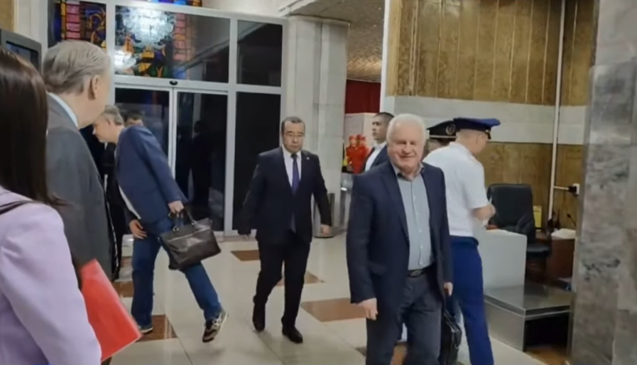 Эгемендүүлүк күнүнө карата Россиядан чоң делегация келди