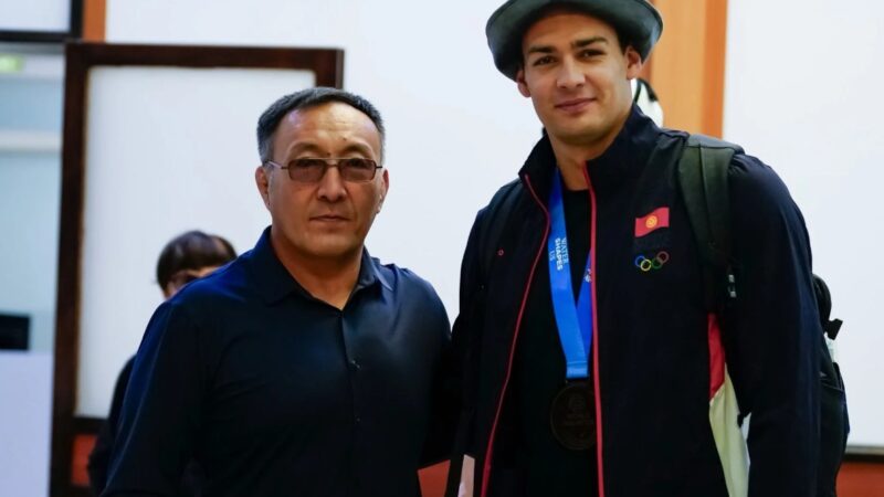 Денис Петрашов дүйнө чемпионатынан кайтып келди