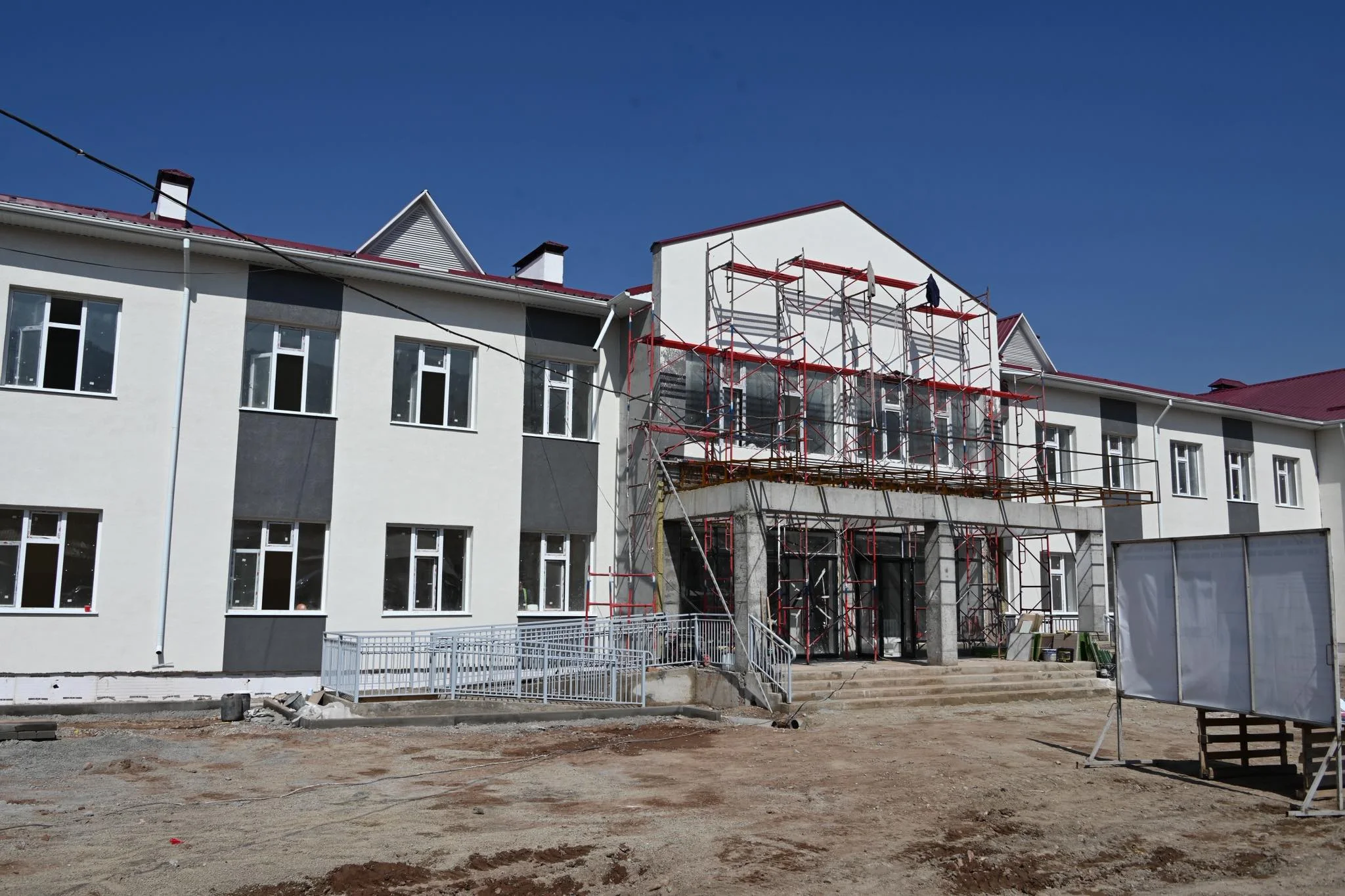 Аламүдүндө 192 млн сомдук мектеп колдонууга берилет