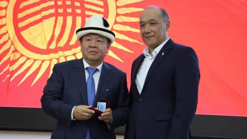 Салык кызматы тилди өнүктүрүү боюнча ТОП-5тин катарына кирди