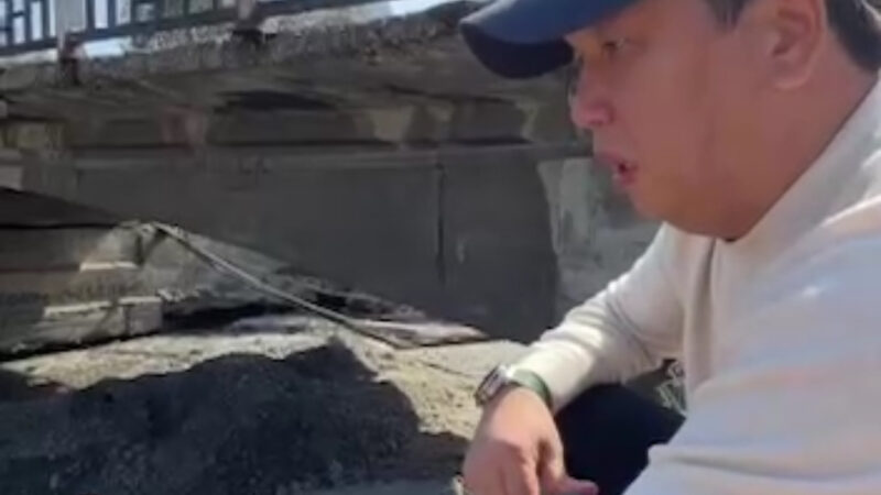 Мэр Жунушалиев “Чыгыш” автобекетинин жанындагы көпүрөгө барып, кейиди