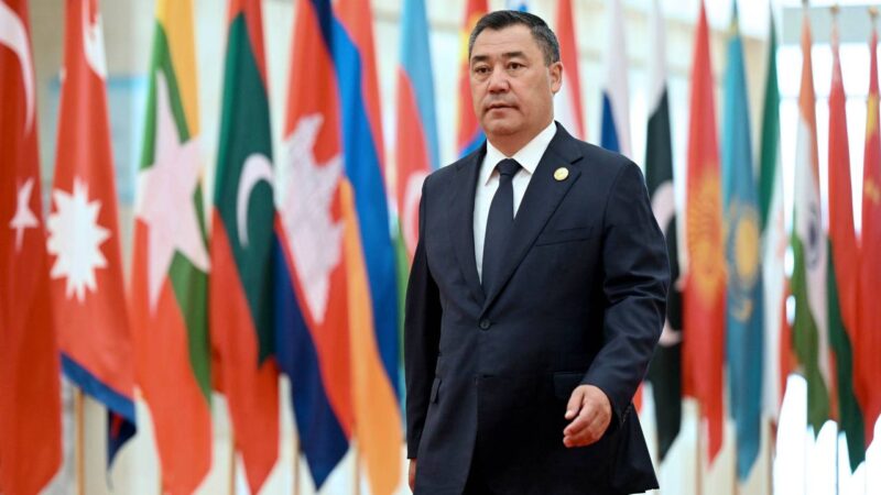Президент ШКУга мүчө мамлекеттердин башчыларынын жыйынына катышууда
