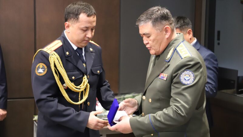 Камчыбек Ташиев милиция кызматкерлерин кесиптик майрамы менен куттуктады