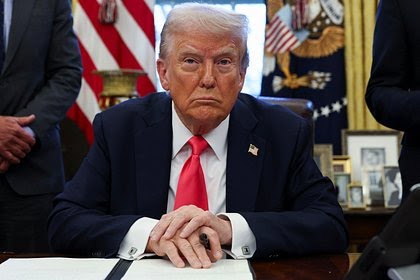 Трамп Украинага Россиянын өзөгүнөн сокку урууга жардам берерин айтты