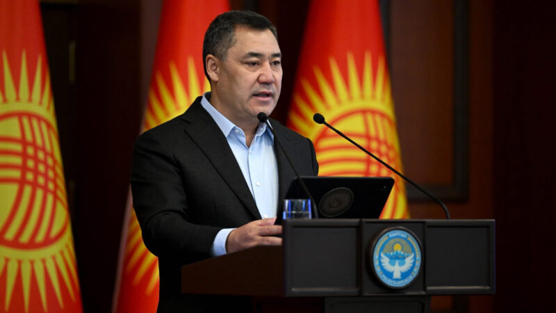 Президент “Манас” эл аралык аэропортунун реконструкция иштерин текшерүүгө барды