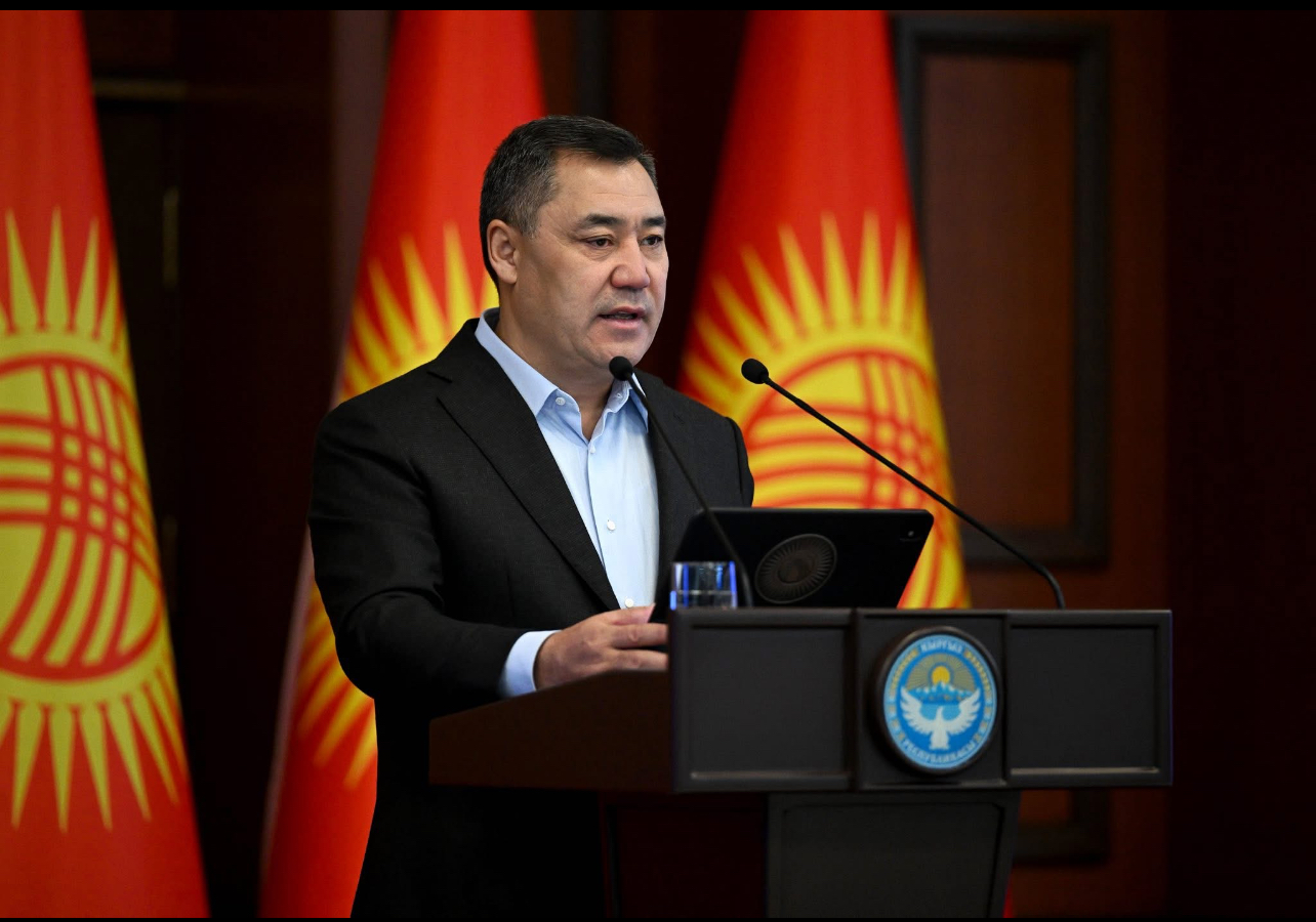 Президент “Манас” эл аралык аэропортунун реконструкция иштерин текшерүүгө барды