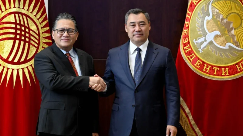 Сенатор Кыргызстан тууралуу: Соңку ирет 2009-жылы баргам, бул сапарда чоң өзгөрүүнү байкадым