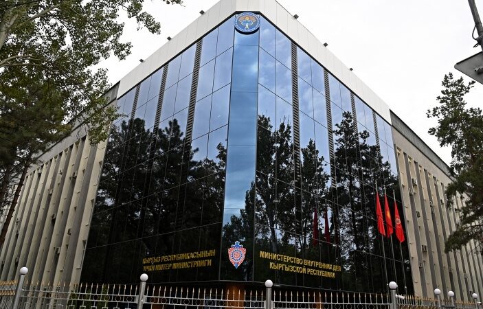 Өспүрүм кыздын өлүмү: ИИМ милиция кызматкерин текшерүүгө киришти