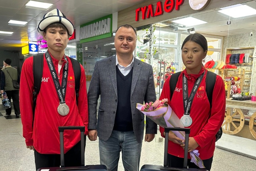 III өспүрүмдөр Азия оюндары: 2 кыргызстандык спортчу күмүш медаль алды