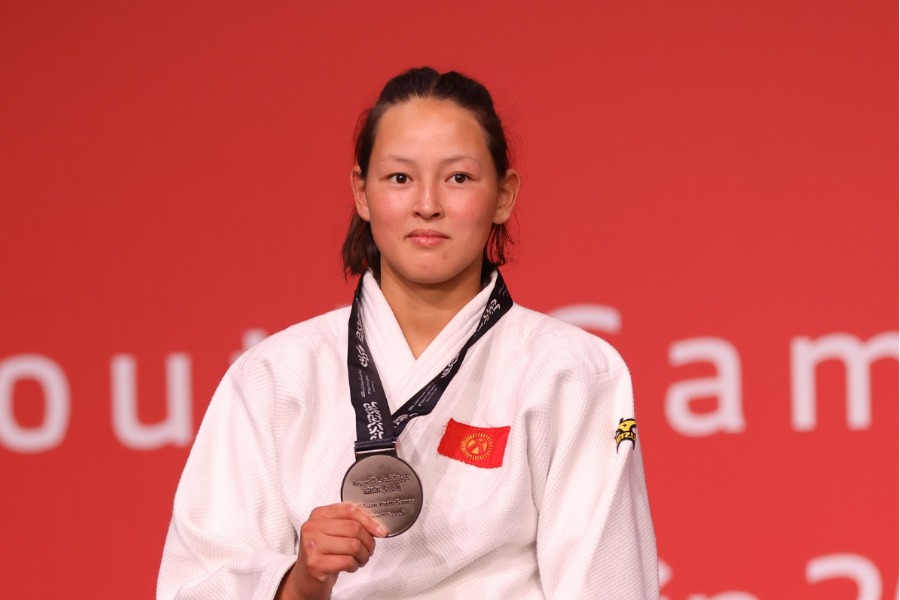 III өспүрүмдөр Азия оюндары: Милена Бөрүболотова күмүш медалга ээ болду