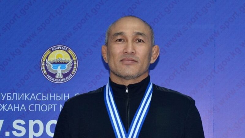 Ардагер балбан Чынарбек Изабеков эркин күрөш боюнча чемпион болду