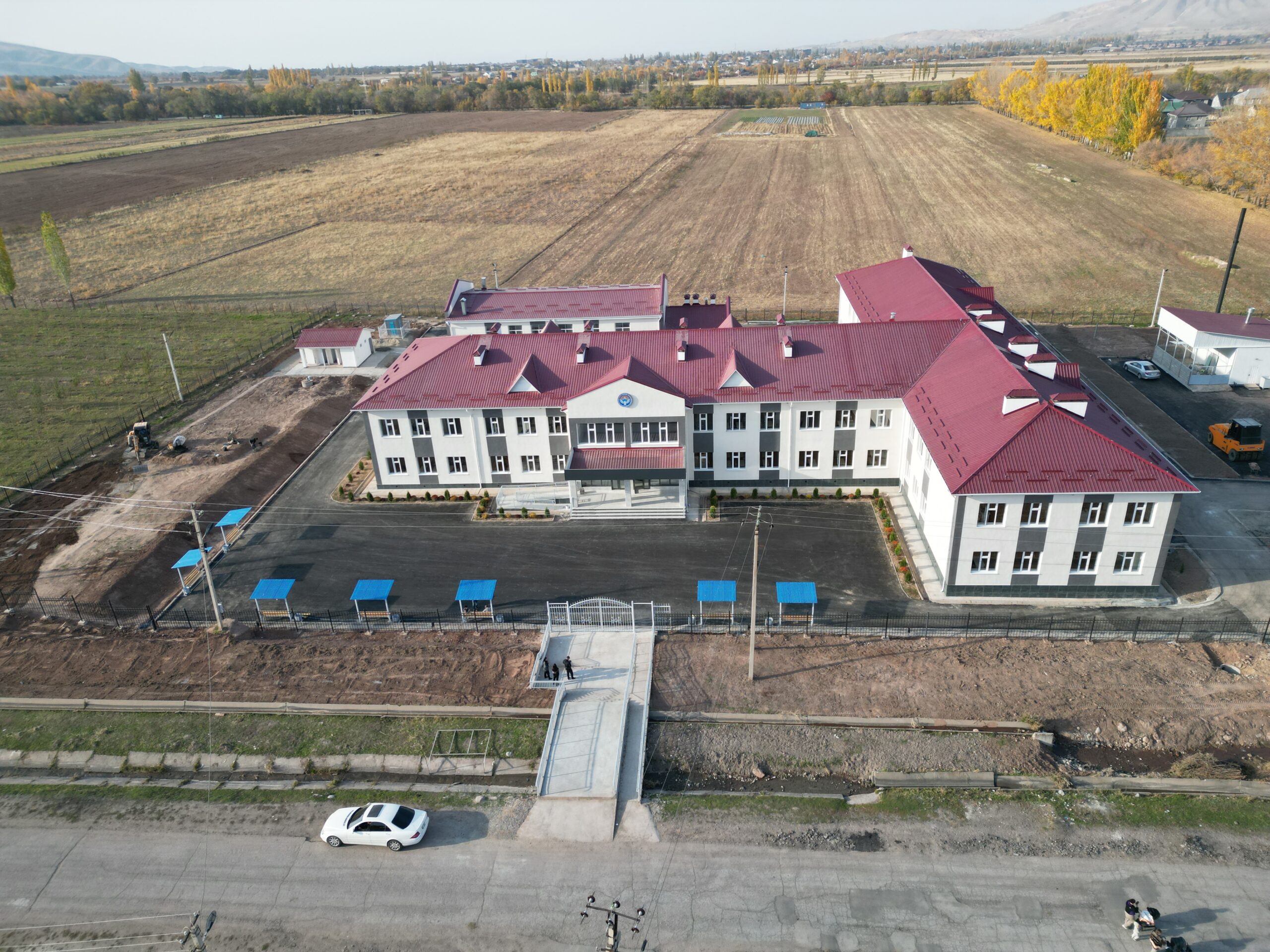 Аламүдүндө 275 орундуу жаңы мектеп пайдаланууга берилет