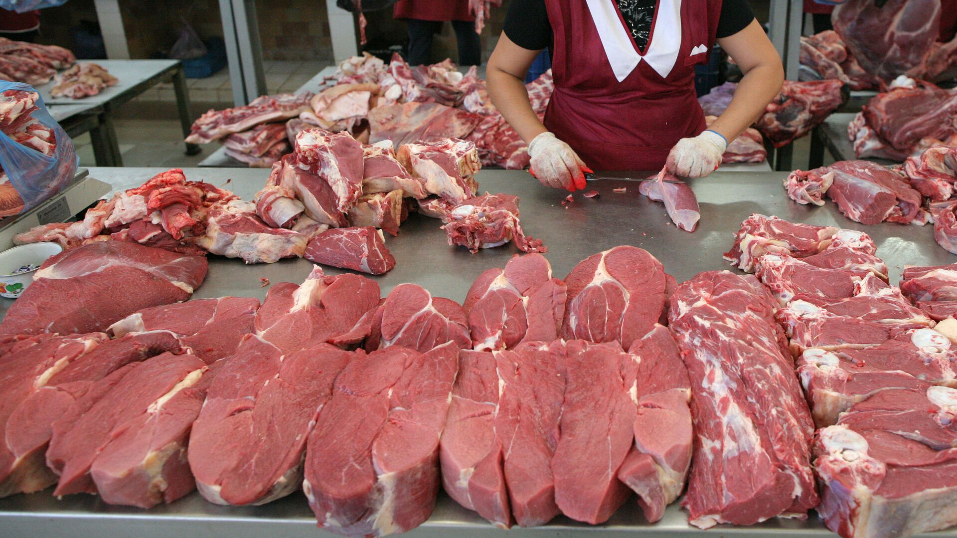 Айыл чарба министри эттин баасын турукташтыруу боюнча онлайн кеңешме өттү