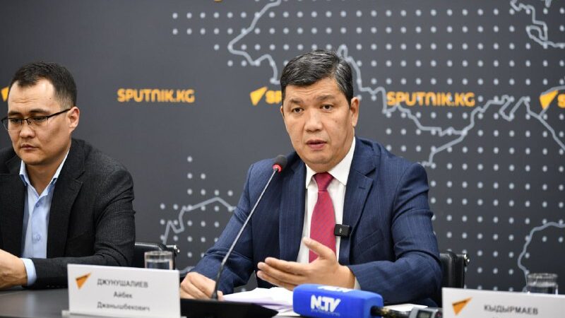 Айбек Жунушалиев: «Жашыл аймакка кирген үйлөр бузулбайт»