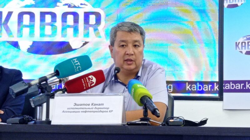 Эшатов: Эми Беларустан Кыргызстанга күйүүчү май алынып келинет