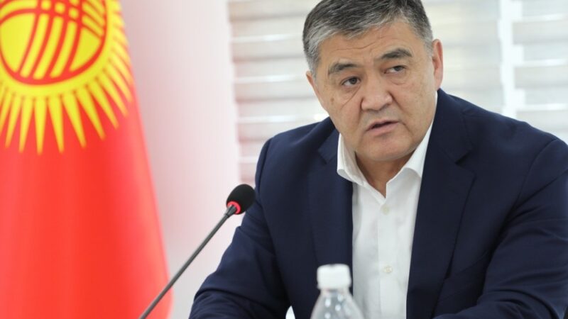 Ташиев аким, губернаторлорго эттин баасын көзөмөлдөөнү тапшырып, катуу эскертүү берди