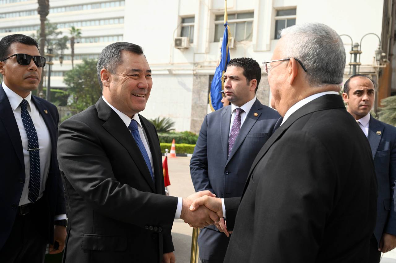 Садыр Жапаров Мисир Парламентинин Өкүлдөр палатасынын спикери менен жолугушту