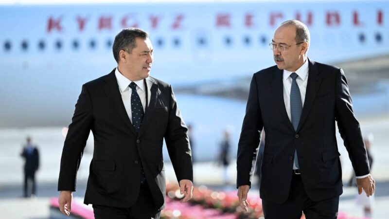 Садыр Жапаров иш сапары менен Өзбекстанга барды