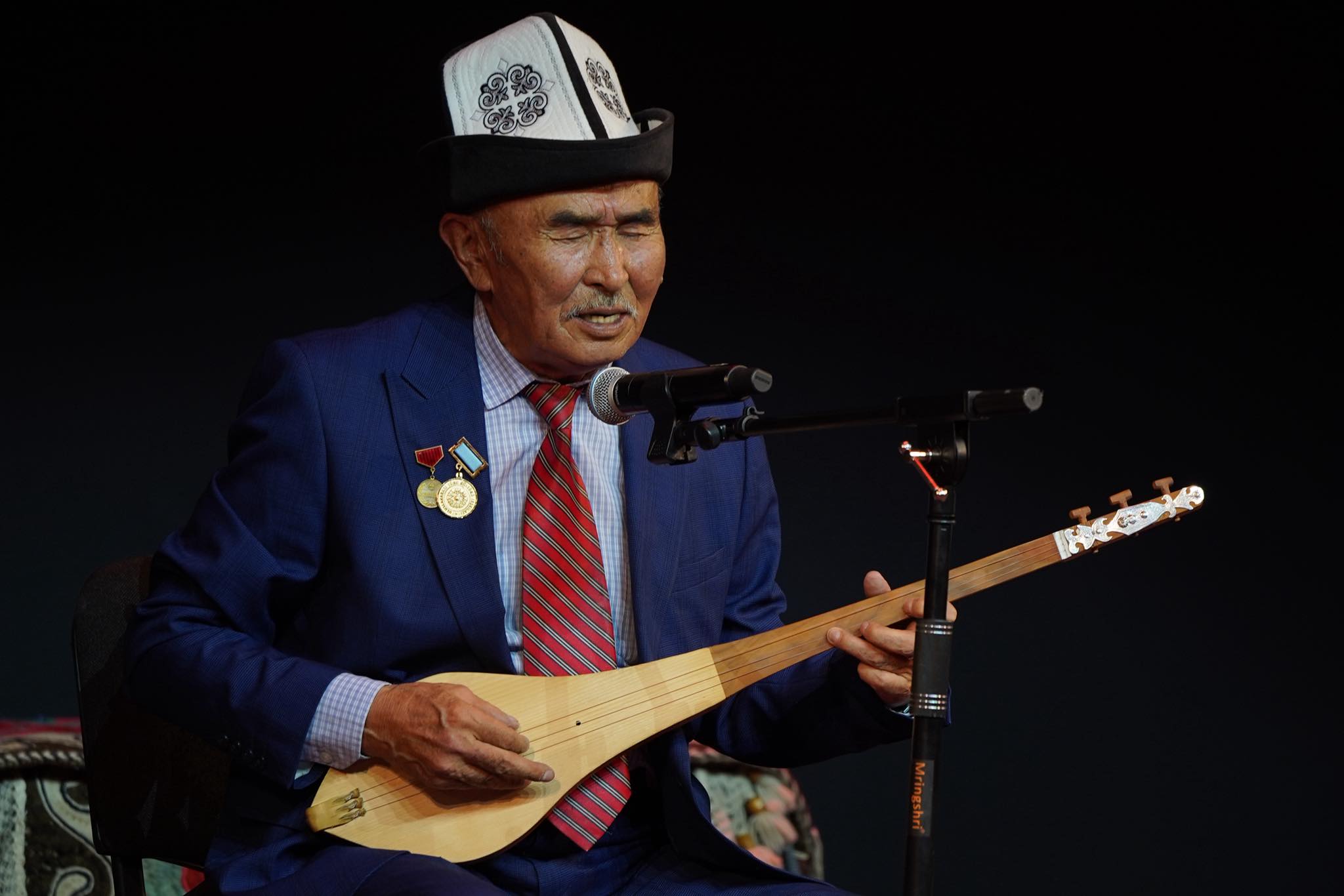 Табылды Актановдун 75 жылдык мааракесине арналган автордук концерти өттү 