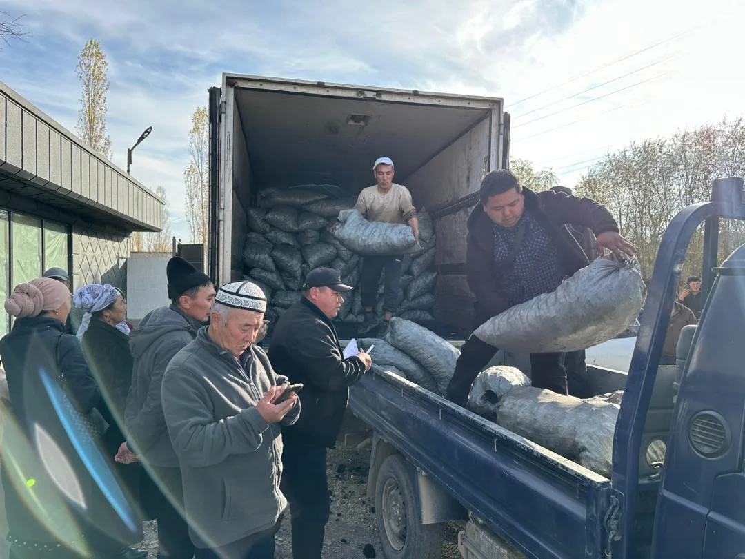 Баткен калкына арзан көмүр жеткирилди