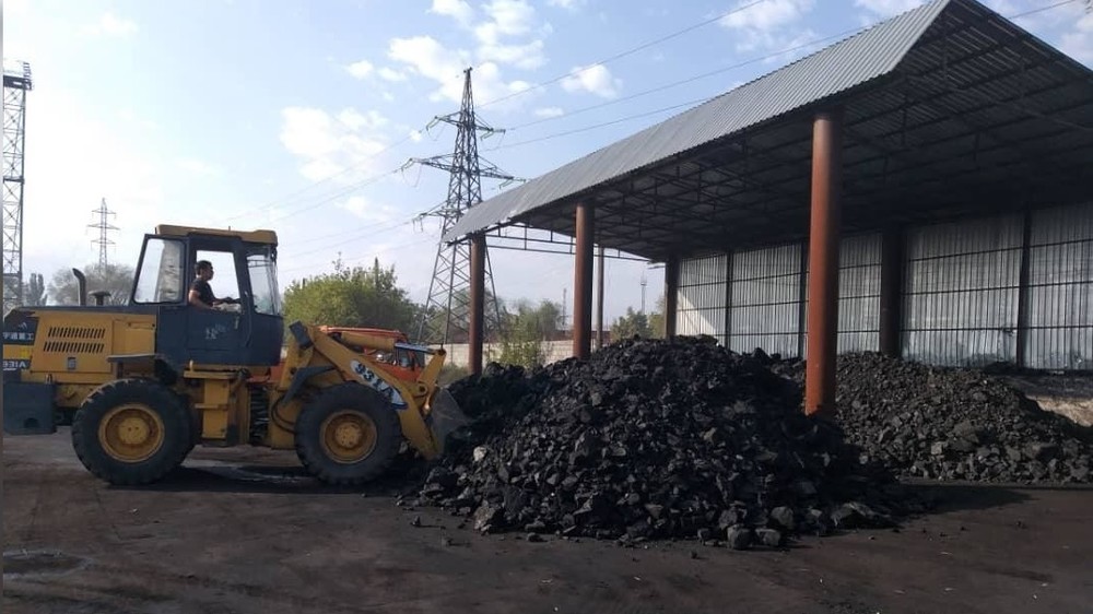 Көмүрдү кайдан алса болот? Бишкектеги отун кампаларынын дареги