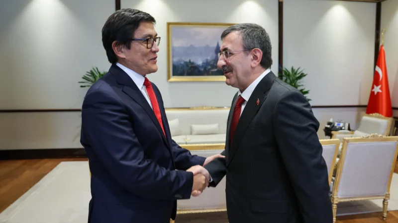 Эдил Байсалов Түркияга иш сапары менен барды