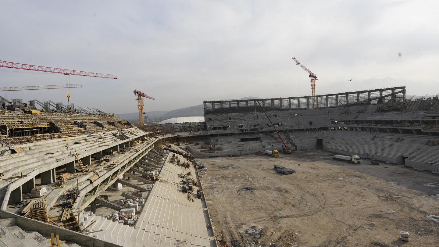 «Азаттык Аренанын» курулушу 2026-жылдын 1-августуна чейин толугу менен аяктайт