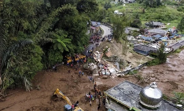 Филиппинде тайфундун кесепетинен 297 жаран каза болду