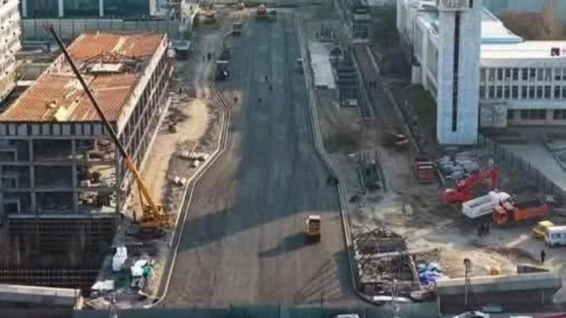 Жекшеналиев: Жол тарыган жок, кеңейди. Ал жерге баргандар бириңер да элге жеткире албай койдуңар…