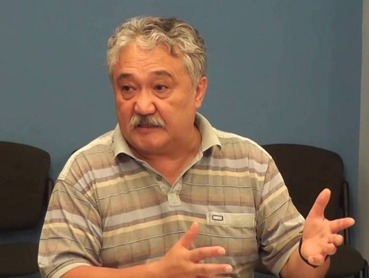 Атамбаевчилердин иш-аракеттерине саясат таануучу эмне дейт?