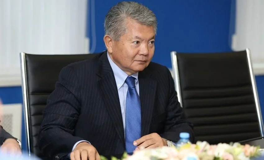 Жапаров менен Путиндин жолугуусун кандай жыйынтык күтөт? Жекшенкуловдон жооп